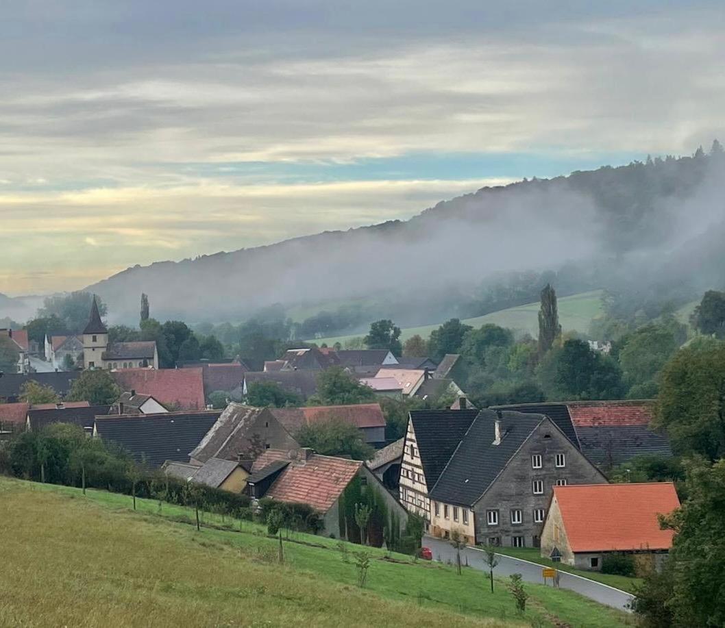 Rose Cottage Im Romantischen Taubertal Adelshofen  Eksteriør bilde